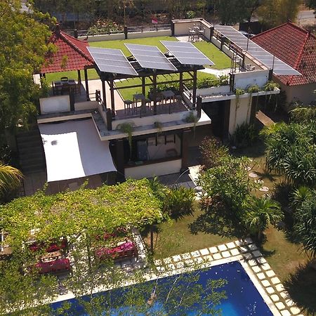 Batu Ampar Menjangan Hotell Banyuwedang Exteriör bild