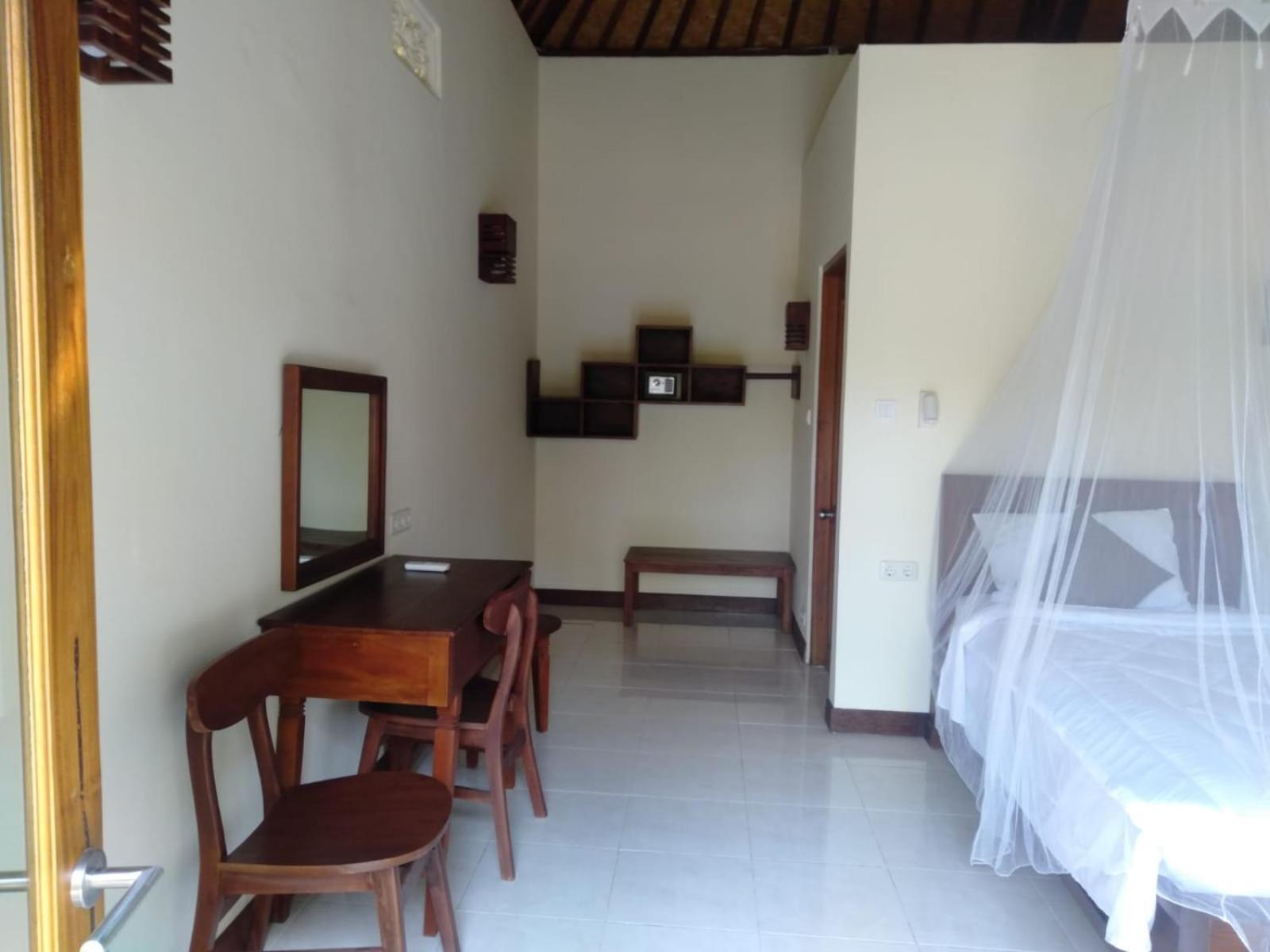 Batu Ampar Menjangan Hotell Banyuwedang Exteriör bild